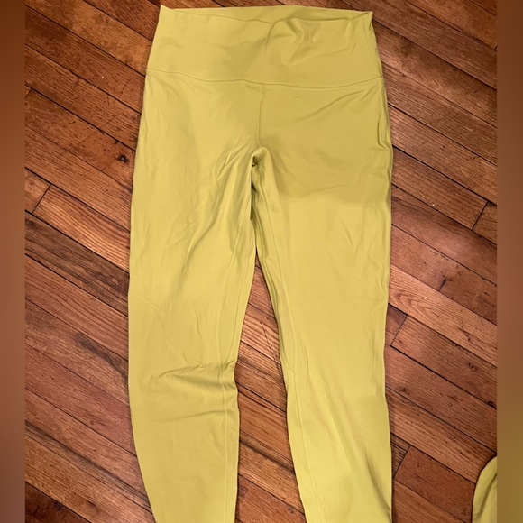 LULULEMON ALIGN™ HIGH-RISE PANT 25"
Yellow Serpentine size 12 - Picture 1 of 4
